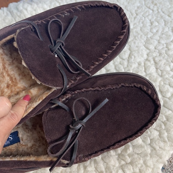 Chaps Men’s Slipper Size L (Indoor/Outdoor Slip On Fur Slippers Brown Suede - Picture 9 of 9